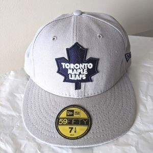 NHL Toronto Maple Leafs Official Fitted Cap Hat Size 7 1/4